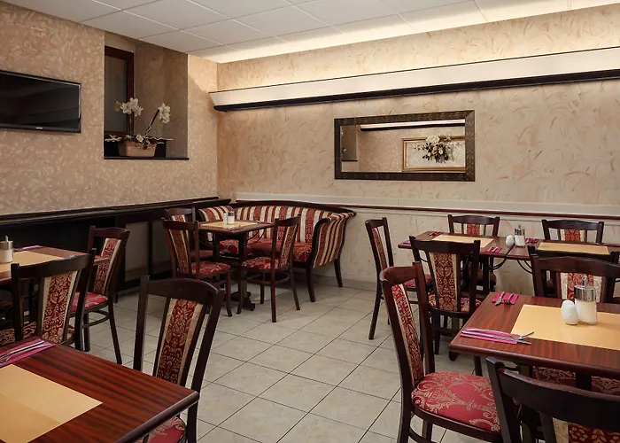 Hotel Amigo Centre 4*