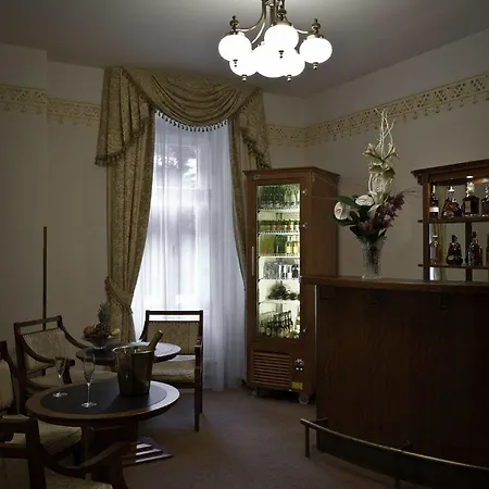 Amigo Centre Hotel