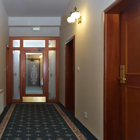 Amigo Centre 4* Prague