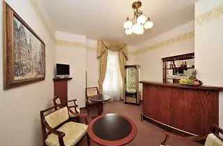Amigo Centre Hotel