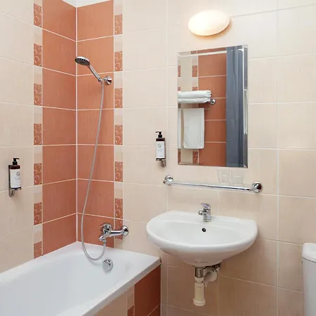 Amigo Centre Hotel 4*