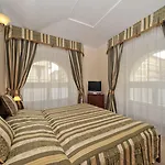 Amigo Centre Otel
