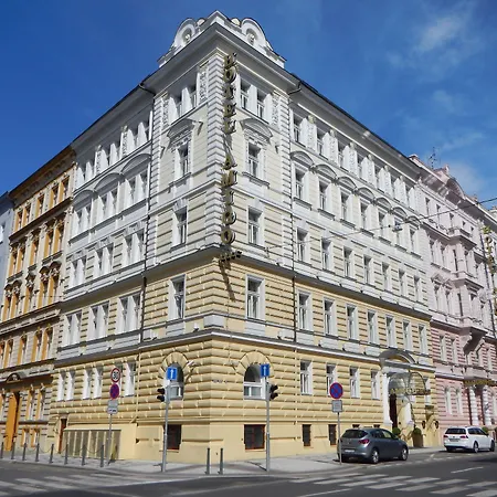 Amigo Centre Otel